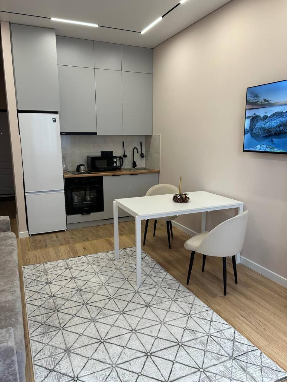 Comfort 2-room Apartment *