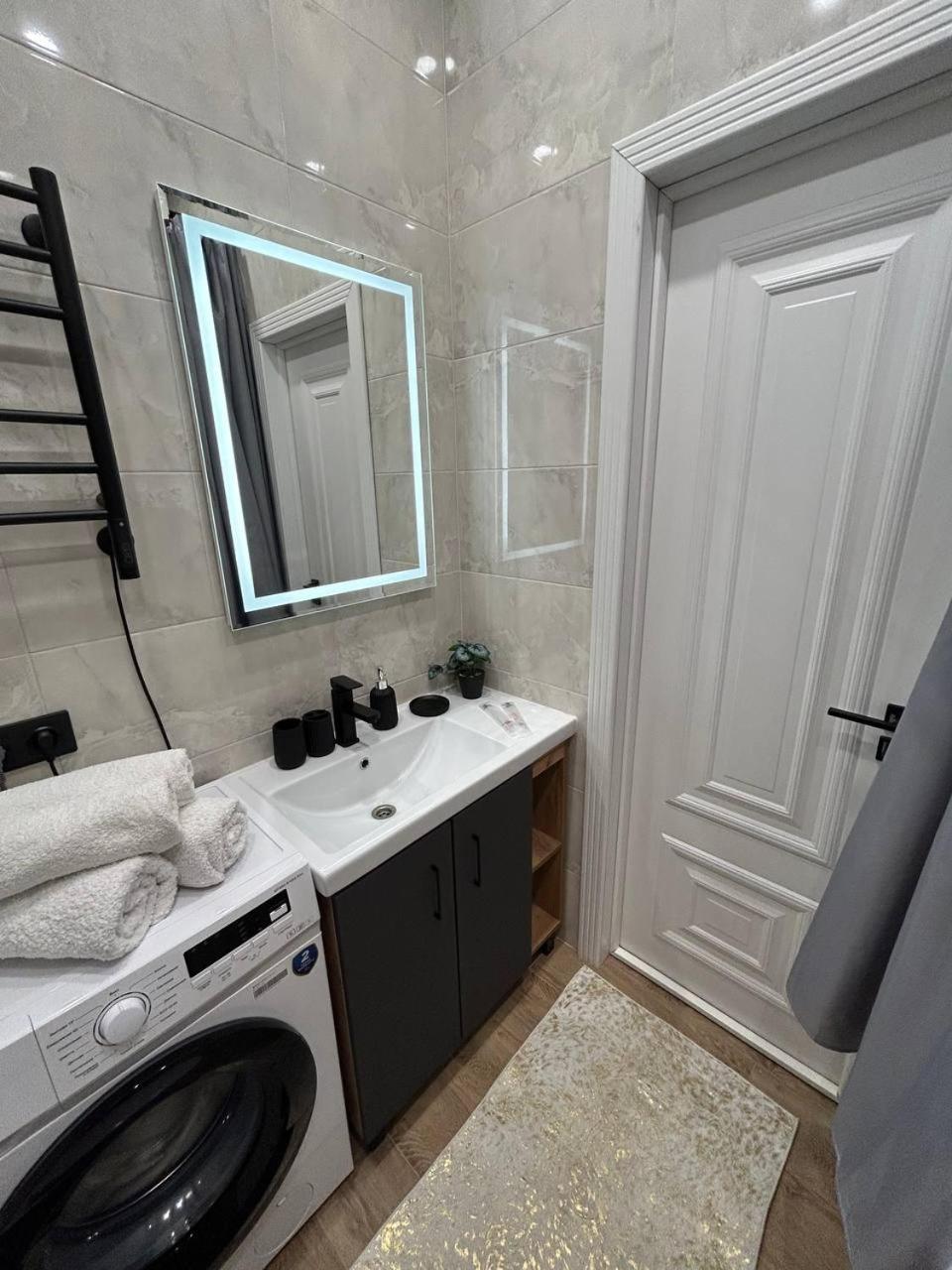 Apartment Comfort 2-room Almaty