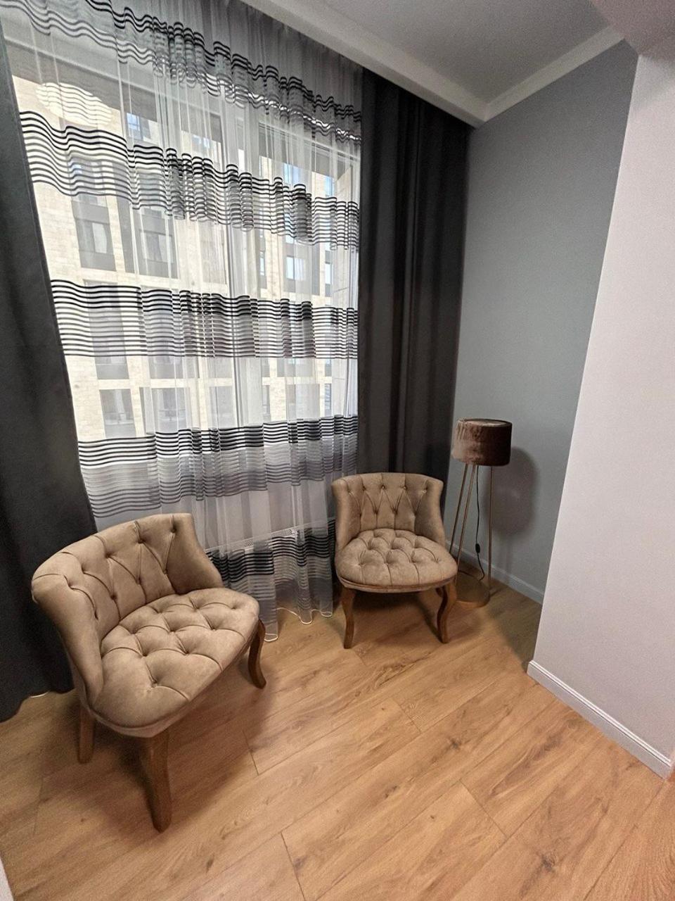 Comfort 2-room Apartment *